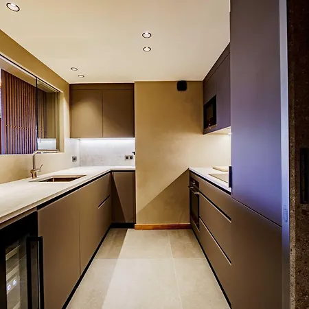 Modern Alpine A C 4br 7p - 梅杰夫