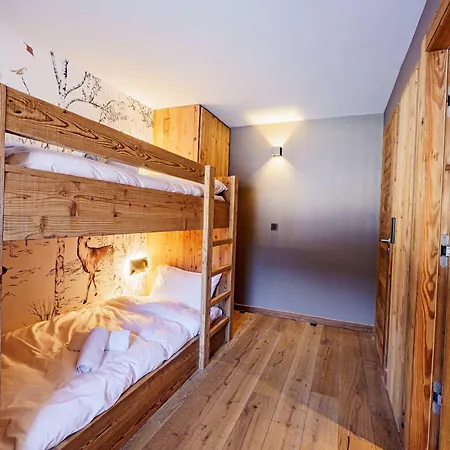 Modern Alpine A C 4br 7p -